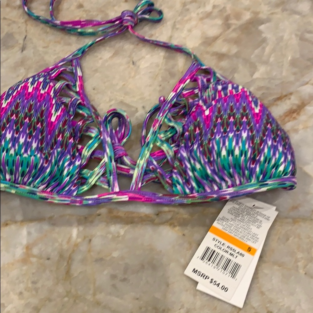 NWT Kenneth Cole Reaction Darking bikini top! - Picture 1 of 3
